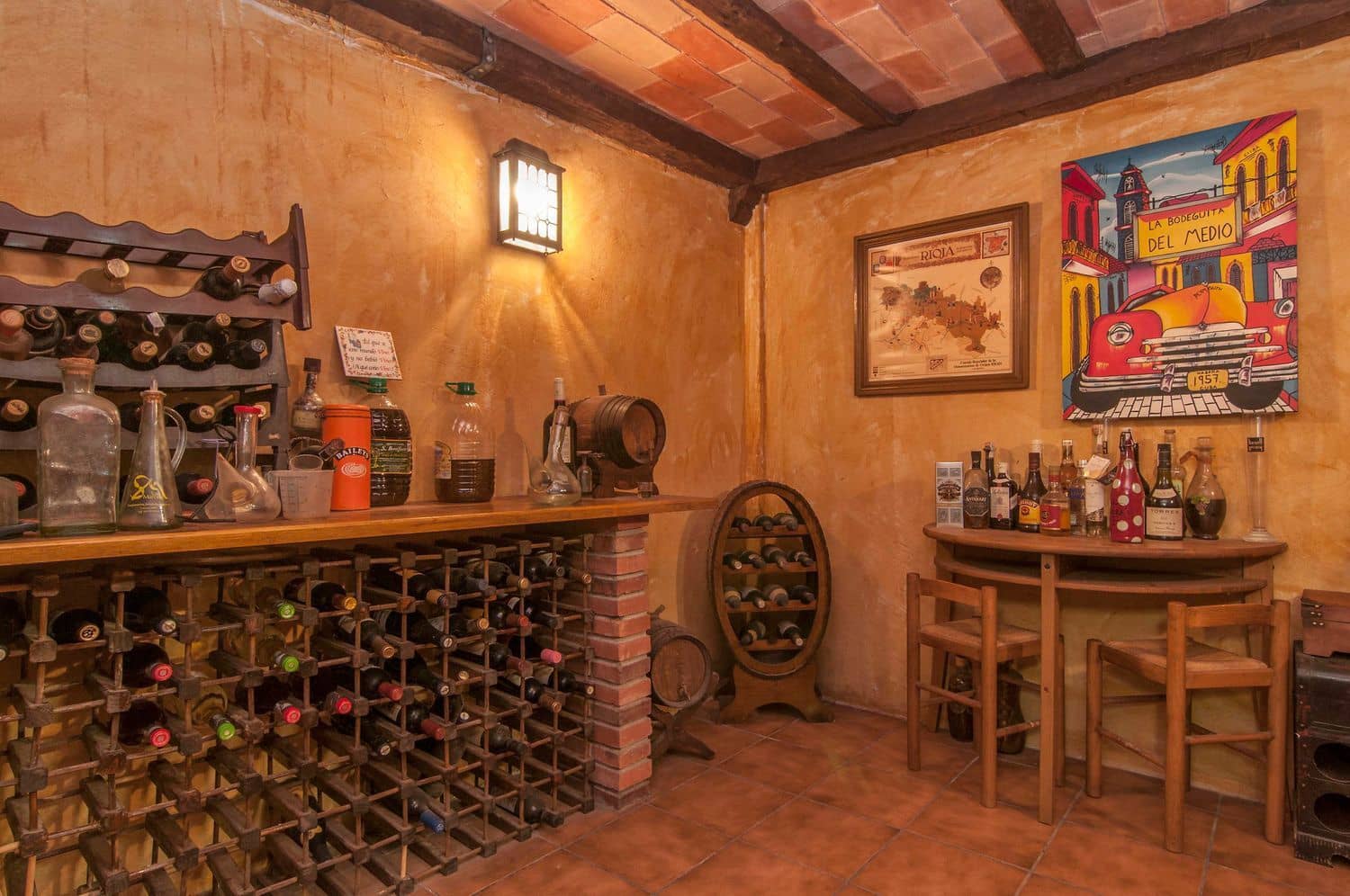 4 bedroom Villa for sale in Torrelles de Llobregat with garage - € 675,000 (Ref: 9958928)