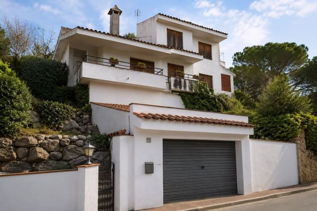 4 sypialnia Willa na sprzedaż w Torrelles de Llobregat z garażem - 635 000 € (Ref: 9958929)