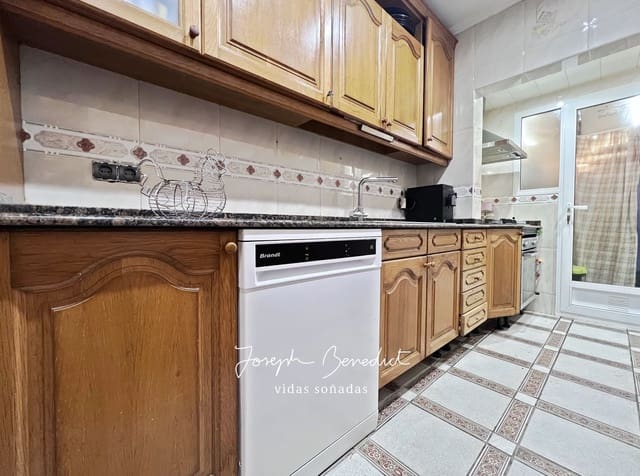 3 camera da letto Appartamento in vendita in L'Hospitalet de Llobregat con garage - 285.000 € (Rif: 9964578)