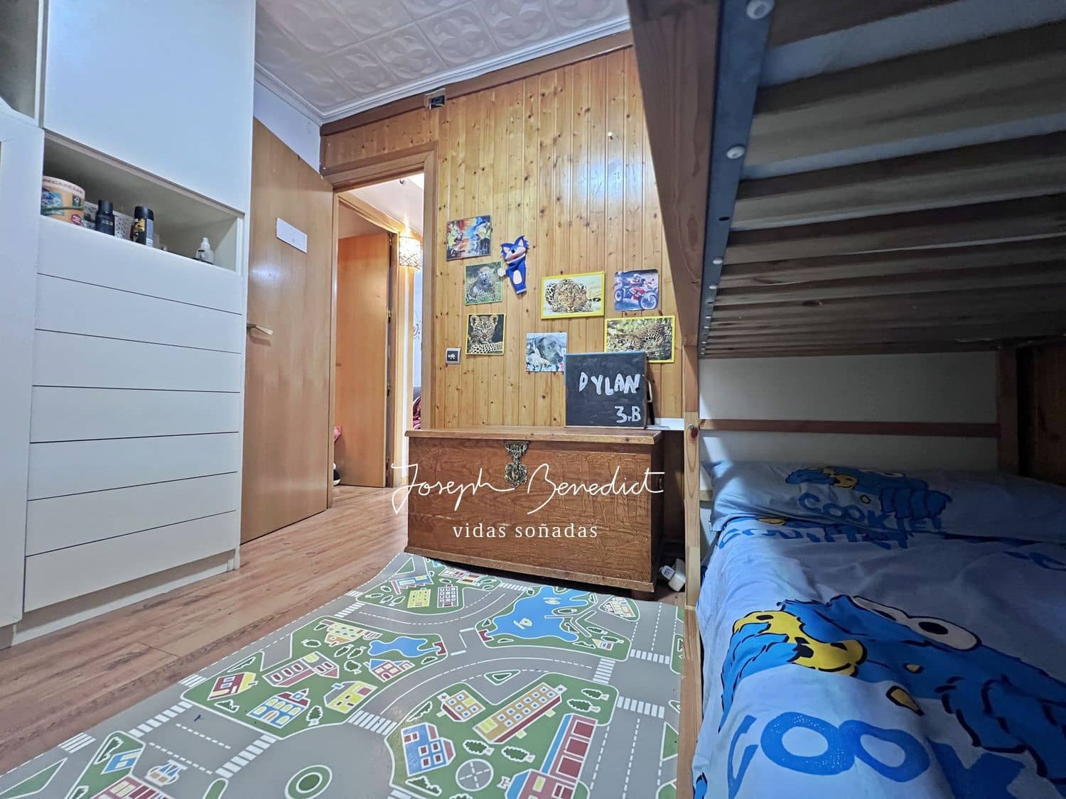 3 bedroom Apartment for sale in L'Hospitalet de Llobregat with garage - € 285,000 (Ref: 9964578)
