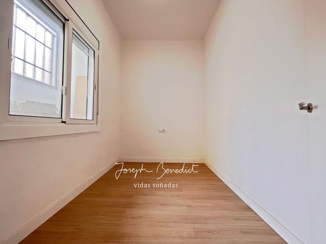 3 soveværelse Lejlighed til salg i L'Hospitalet de Llobregat med garage - € 273.000 (Ref: 9964579)