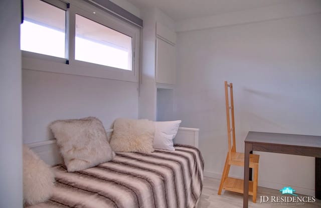 2 slaapkamer Appartement te koop in Portals Nous, Calvià met garage - € 449.900 (Ref: 7995065)