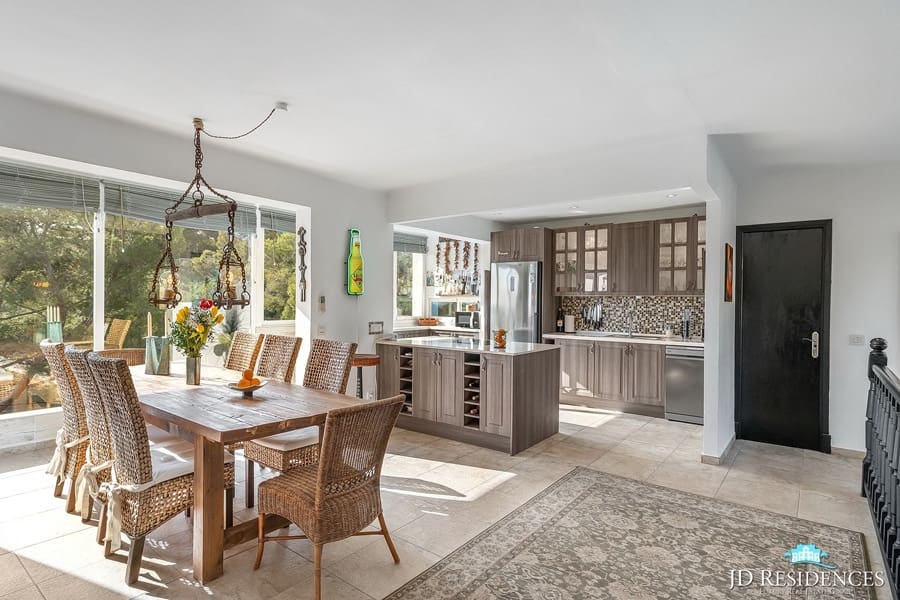 4 soveværelse Villa til salg i Calvia med swimmingpool garage - € 1.890.000 (Ref: 8108331)