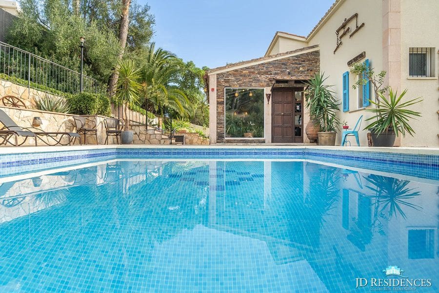 4 soveværelse Villa til salg i Calvia med swimmingpool garage - € 1.890.000 (Ref: 8108331)