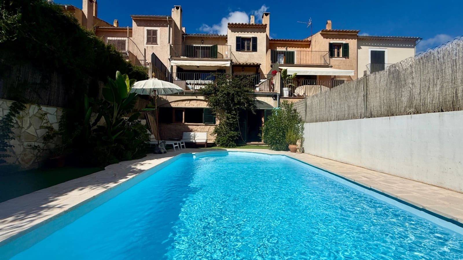 5 sovrum Villa till salu i Puigpunyent med garage - 895 000 € (Ref: 9302783)