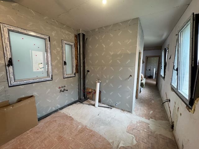 Piso de 3 habitaciones en Torrelavega en venta - 259.000 € (Ref: 10003535)