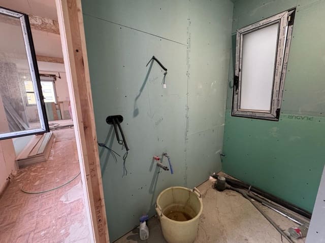 Piso de 3 habitaciones en Torrelavega en venta - 259.000 € (Ref: 10003535)