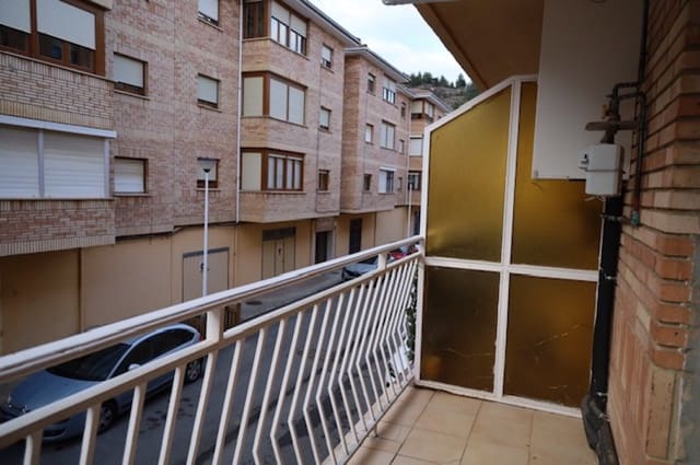4 Zimmer Wohnung zu verkaufen in Aguilar de Campoo mit Garage - 153.000 € (Ref: 10040705)
