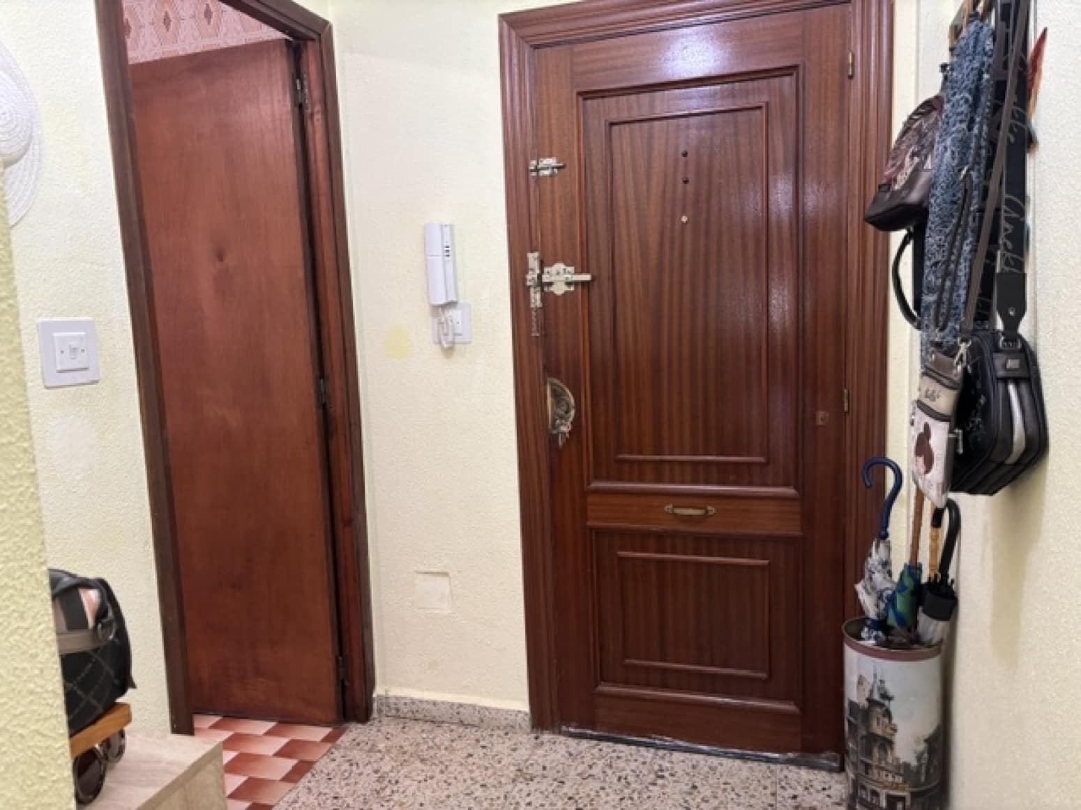 3 bedroom Flat for sale in Barruelo de Santullan - € 68,000 (Ref: 10075397)