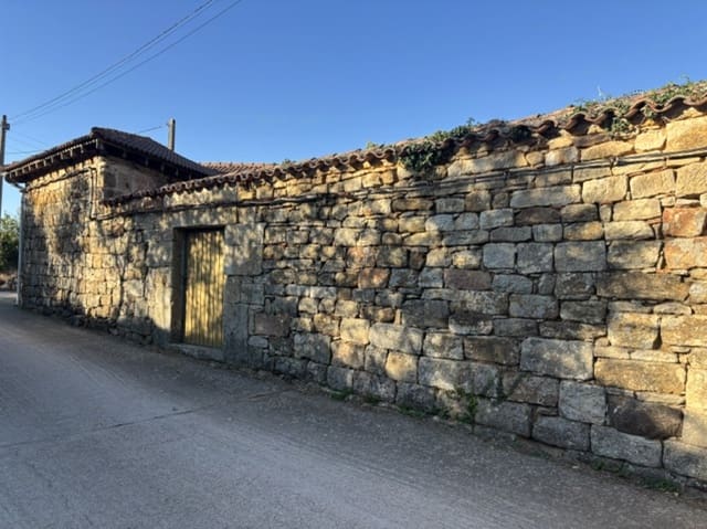 4 sovrum Villa till salu i Berzosilla - 74 000 € (Ref: 10085577)