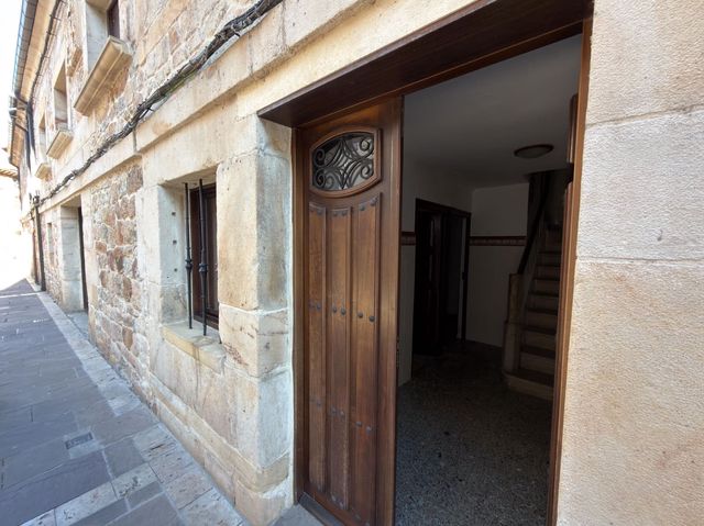 3 Zimmer Villa zu verkaufen in Aguilar de Campoo mit Garage - 407.000 € (Ref: 10115449)