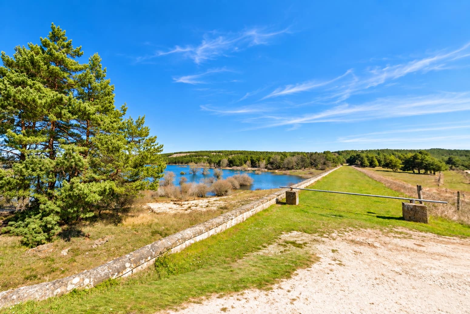 Tomt till salu i Aguilar de Campoo - 11 000 € (Ref: 10131311)