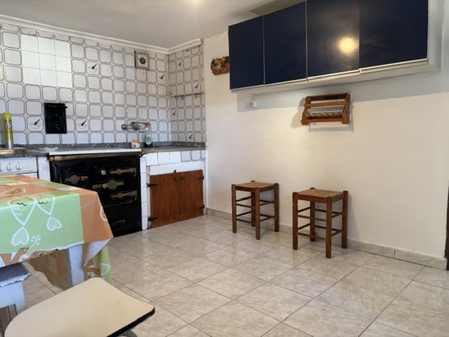 Chalet de 4 habitaciones en Valdeprado del Río en venta - 100.000 € (Ref: 10133157)