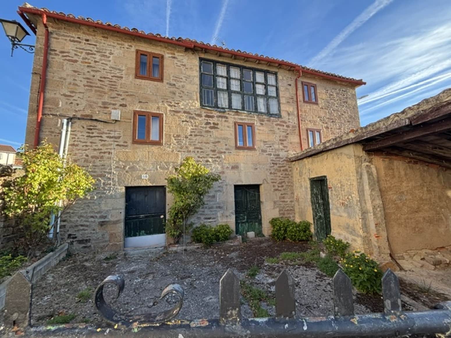 Chalet de 4 habitaciones en Valdeprado del Río en venta - 100.000 € (Ref: 10133157)