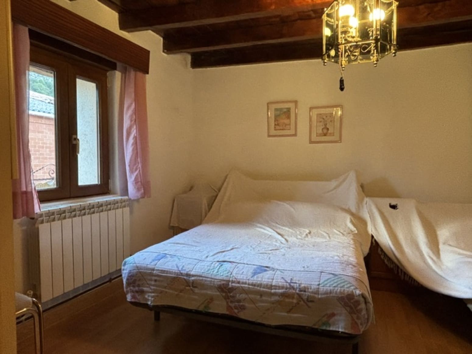 4 Zimmer Villa zu verkaufen in Valle de Valdelucio mit Garage - 180.000 € (Ref: 10148385)