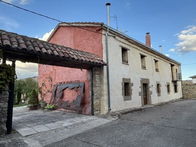 4 Zimmer Villa zu verkaufen in Valle de Valdelucio mit Garage - 180.000 € (Ref: 10148385)