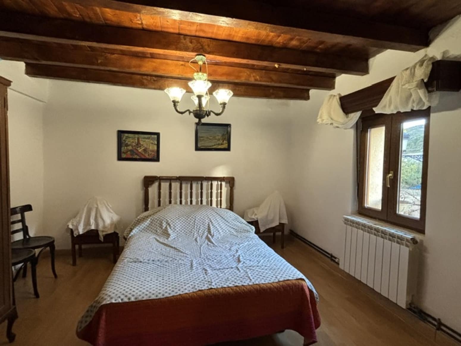 4 Zimmer Villa zu verkaufen in Valle de Valdelucio mit Garage - 180.000 € (Ref: 10148385)