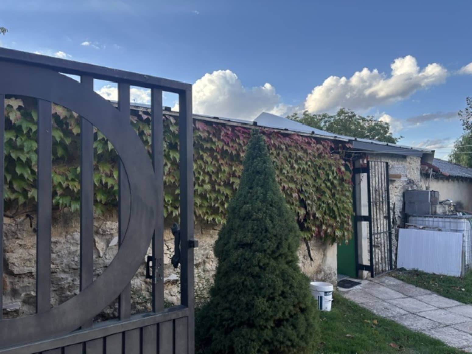 4 Zimmer Villa zu verkaufen in Valle de Valdelucio mit Garage - 180.000 € (Ref: 10148385)