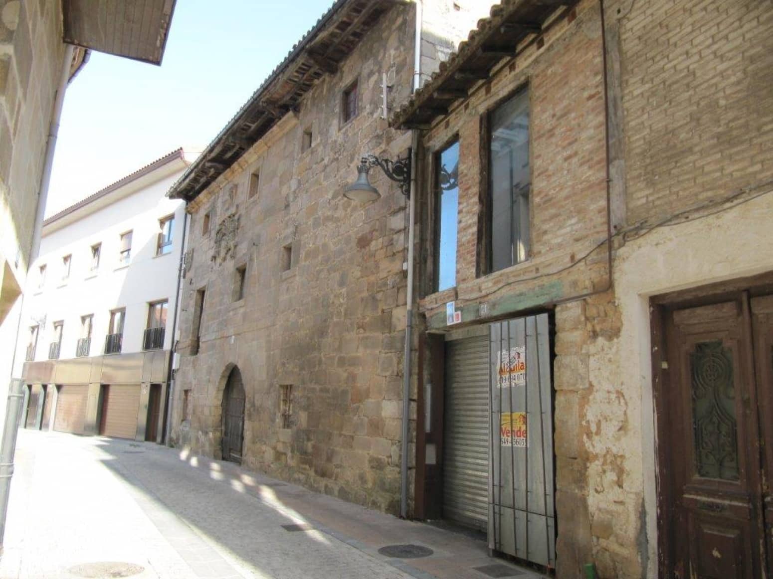 15 soveværelse Virksomhed til salg i Aguilar de Campoo - € 530.000 (Ref: 4688059)