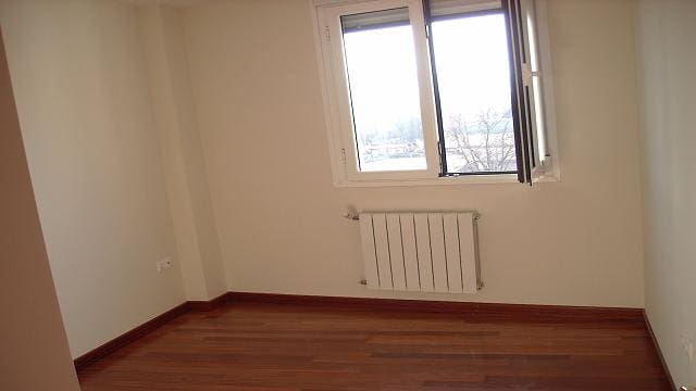 4 slaapkamer Flat te koop in Reinosa met garage - € 190.000 (Ref: 4688084)