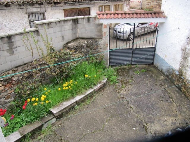 5 sovrum Villa till salu i Barruelo de Santullán med garage - 115 000 € (Ref: 4688098)