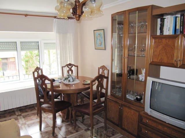 5 sovrum Villa till salu i Barruelo de Santullán med garage - 115 000 € (Ref: 4688098)