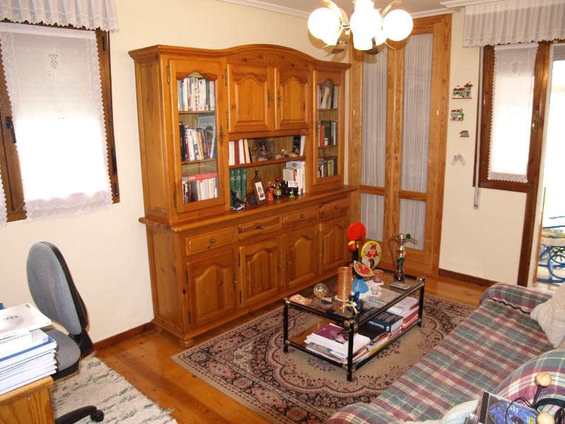 3 slaapkamer Flat te koop in Reinosa - € 155.000 (Ref: 4688103)