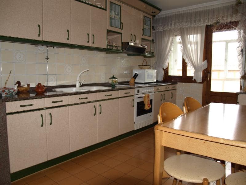 3 slaapkamer Flat te koop in Reinosa - € 155.000 (Ref: 4688103)