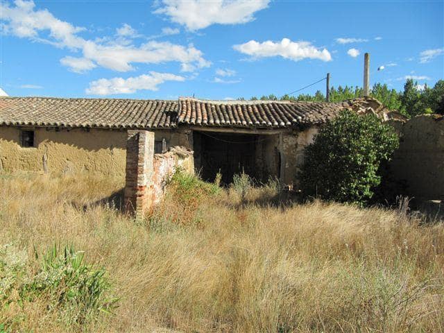 3 bedroom Villa for sale in Manquillos - € 48,000 (Ref: 4688112)