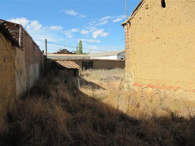 3 bedroom Villa for sale in Manquillos - € 48,000 (Ref: 4688112)