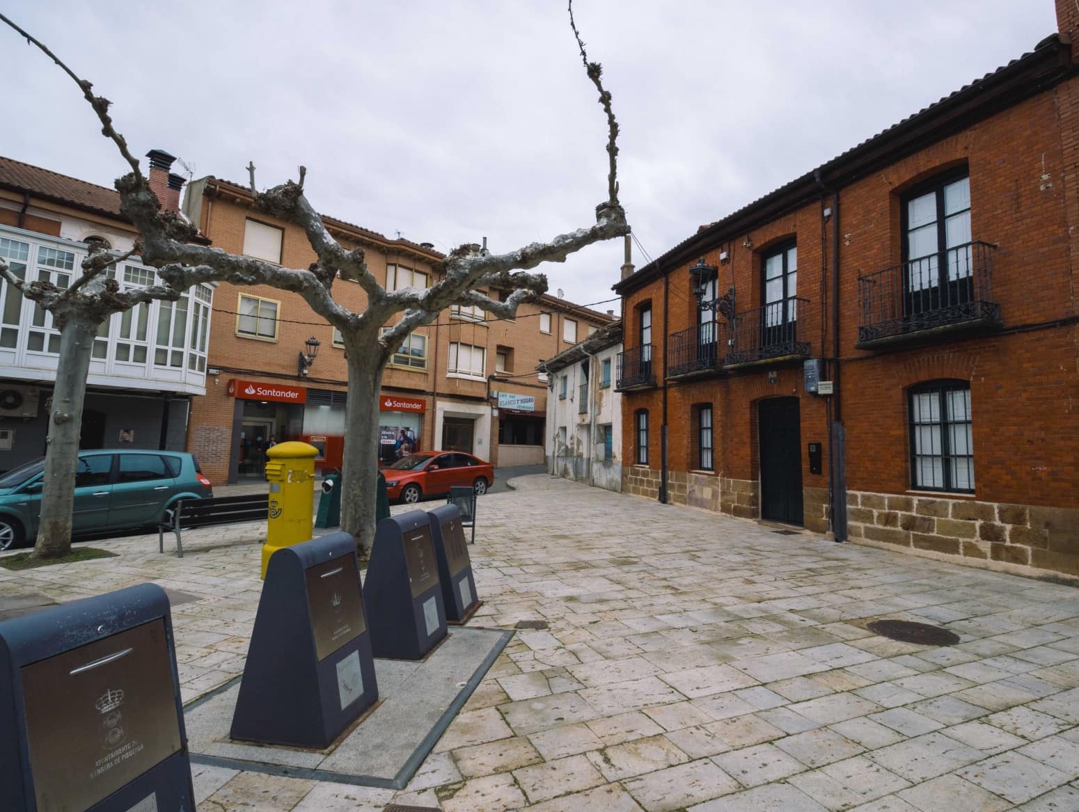 7 slaapkamer Villa te koop in Herrera de Pisuerga - € 32.000 (Ref: 4688133)