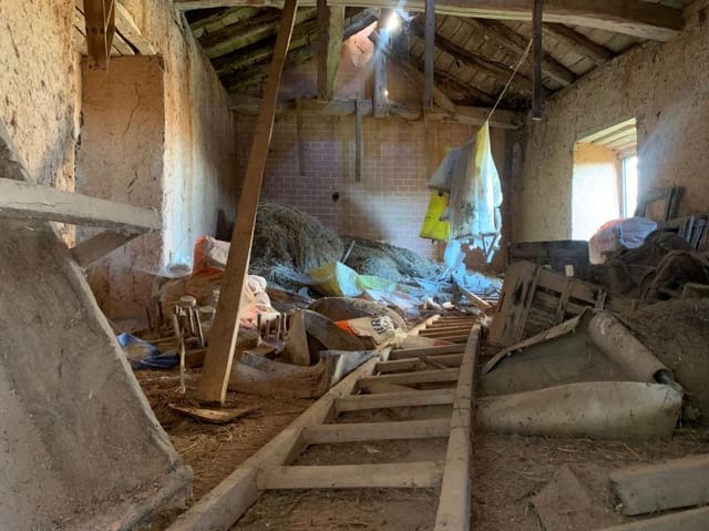 7 soveværelse Villa til salg i Prádanos de Ojeda - € 21.000 (Ref: 4688134)