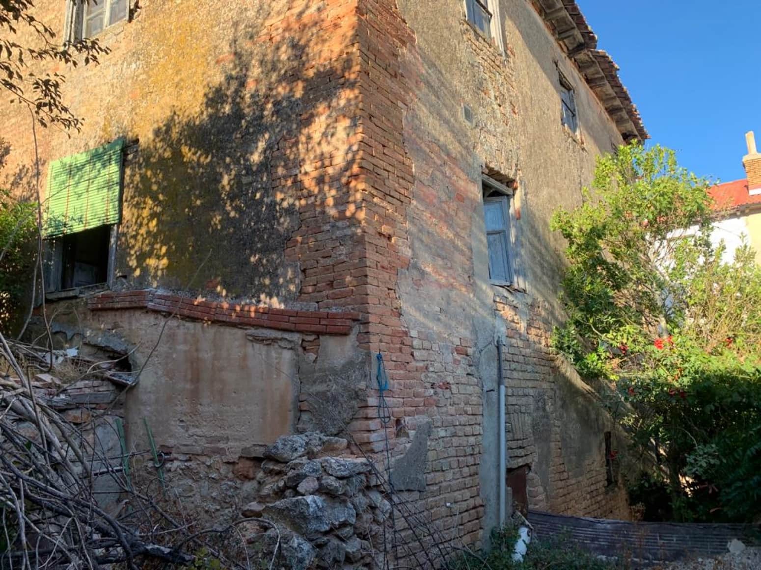 7 soveværelse Villa til salg i Pradanos de Ojeda - € 21.000 (Ref: 4688134)