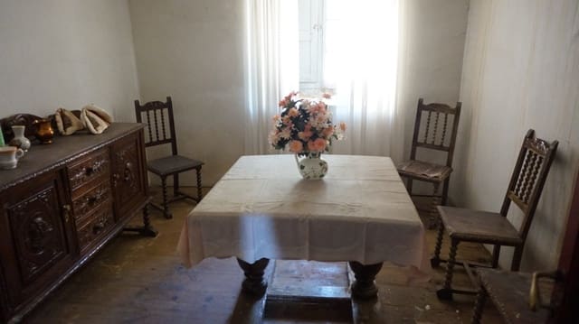 7 soveværelse Villa til salg i Prádanos de Ojeda - € 21.000 (Ref: 4688134)