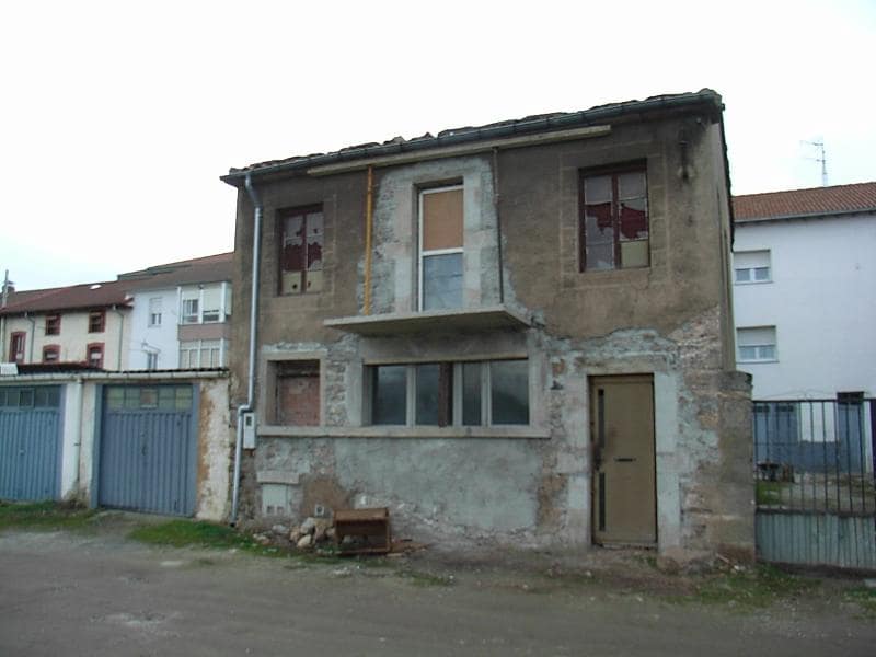 4 soveværelse Villa til salg i Reinosa - € 120.000 (Ref: 4688150)