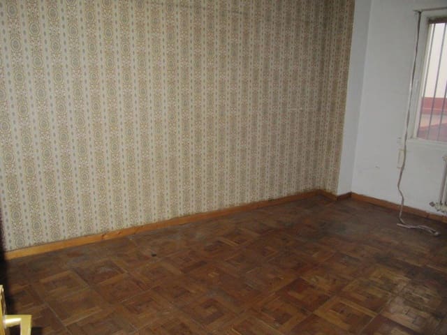 3 slaapkamer Flat te koop in Reinosa - € 70.000 (Ref: 4688155)