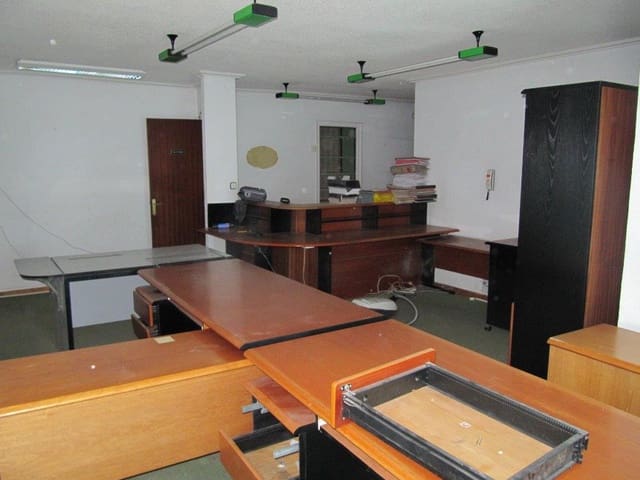 3 slaapkamer Flat te koop in Reinosa - € 70.000 (Ref: 4688155)