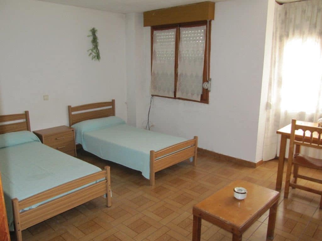 11 soveværelse Virksomhed til salg i Basconcillos del Tozo - € 180.000 (Ref: 4688160)