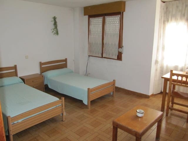 11 bedroom Business for sale in Basconcillos del Tozo - € 180,000 (Ref: 4688160)