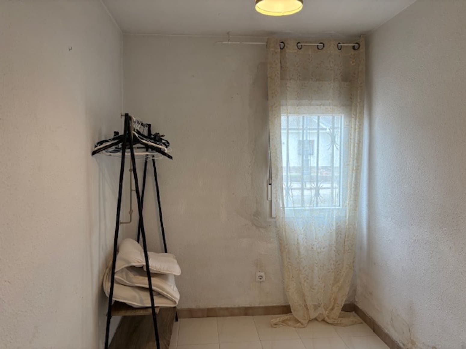 3 soverom Villa til salgs i Alar del Rey - € 65 000 (Ref: 4688184)