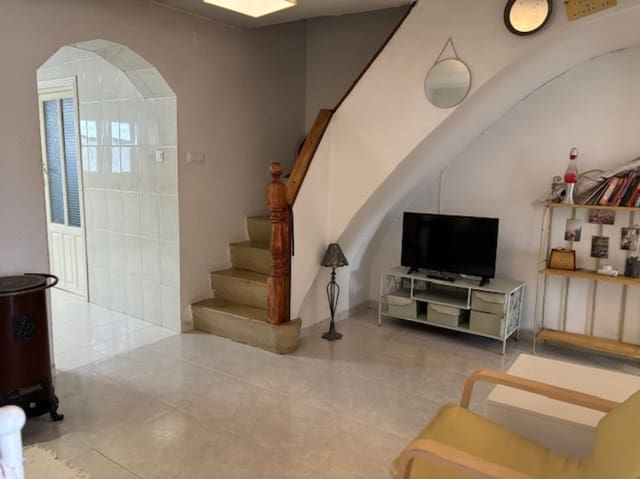 3 soveværelse Villa til salg i Alar del Rey - € 65.000 (Ref: 4688184)