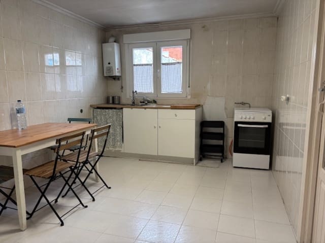 3 soveværelse Villa til salg i Alar del Rey - € 65.000 (Ref: 4688184)