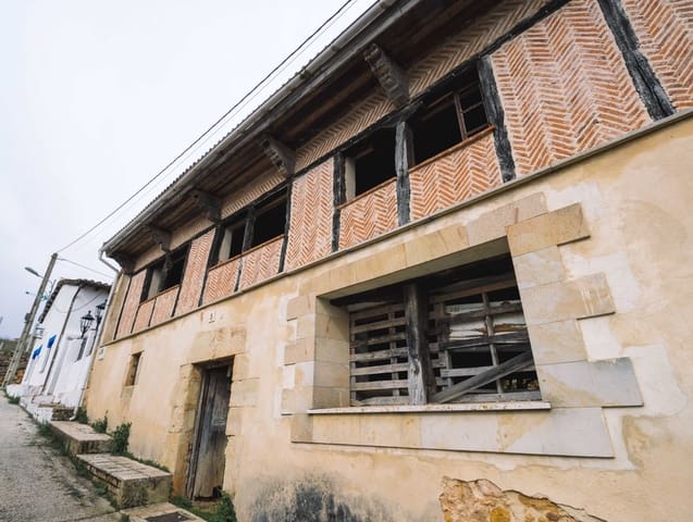 Chalet en Prádanos de Ojeda en venta - 30.000 € (Ref: 4688197)