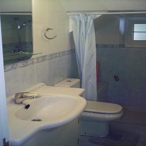 5 bedroom Villa for sale in Nestares - € 312,526 (Ref: 4688227)