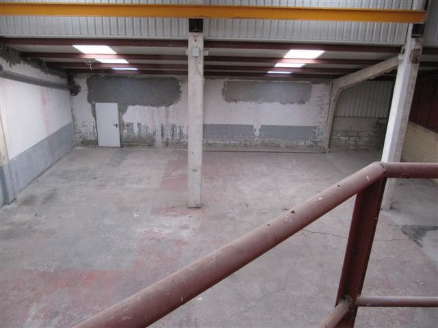 Erhverv til salg i Reinosa med garage - € 135.000 (Ref: 4688266)