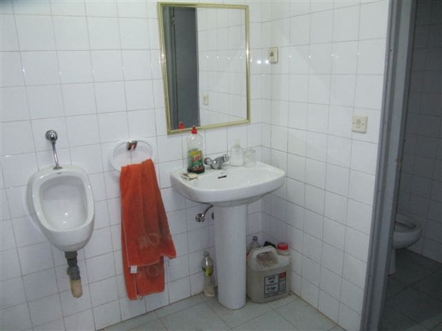 Erhverv til salg i Reinosa med garage - € 135.000 (Ref: 4688266)