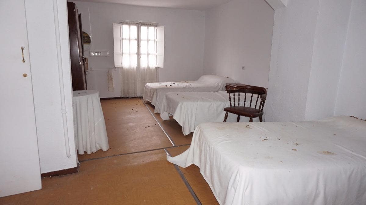 20 soveværelse Villa til salg i Aguilar de Campoo - € 225.000 (Ref: 4688287)