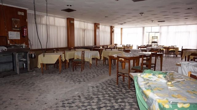 20 soveværelse Villa til salg i Aguilar de Campoo - € 225.000 (Ref: 4688287)