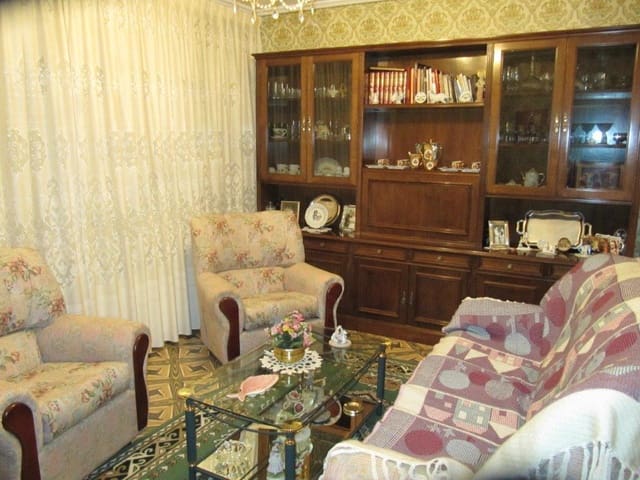 4 camera da letto Villa in vendita in Salinas de Pisuerga con garage - 125.000 € (Rif: 4688296)
