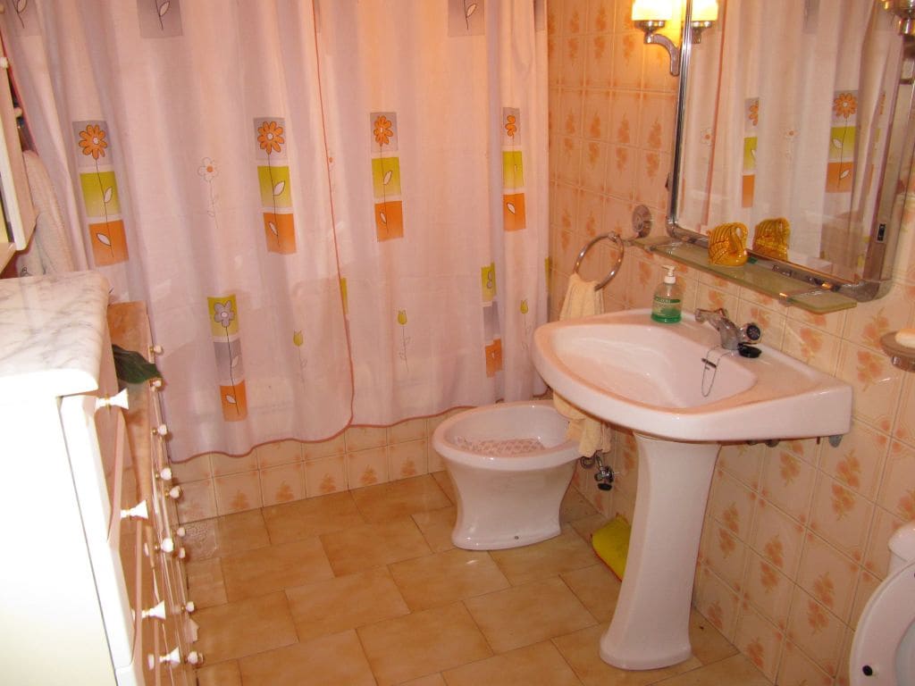 4 soveværelse Villa til salg i Barruelo de Santullan - € 50.000 (Ref: 4688318)